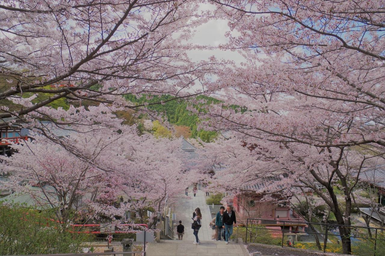 Chikyuutabikazoku　kintetsu-nara Ekimae * นารา